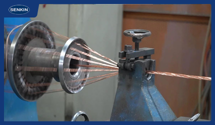 垂直绞合工艺：高端机床与机器人电缆的核心技术图示